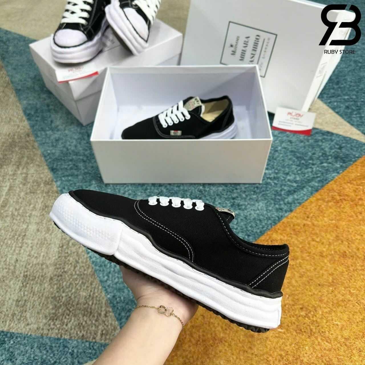 Giày Maison MMY Baker Canvas Low Top Sneakers Black Đen, phong cách hiện đại
