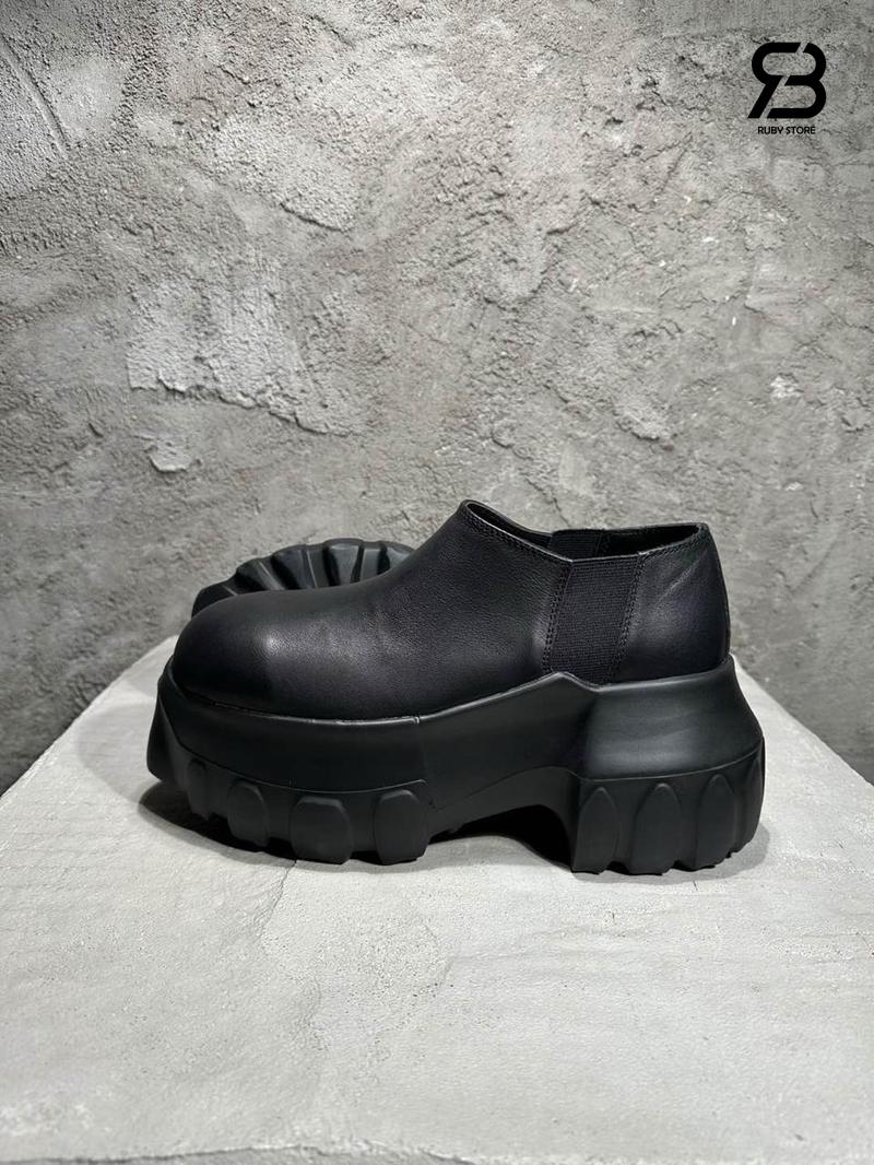Giày Rick Owens Black Porterville Slip On Mega Tractor Loafers chất lượng cao, góc nghiêng chi tiết.