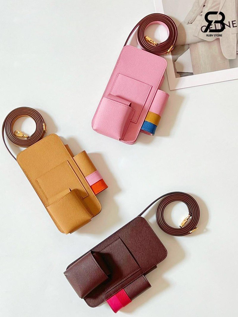 Túi Hermèsway Phone Case Brown Biscuit Epsom GHW chi tiết góc nghiêng