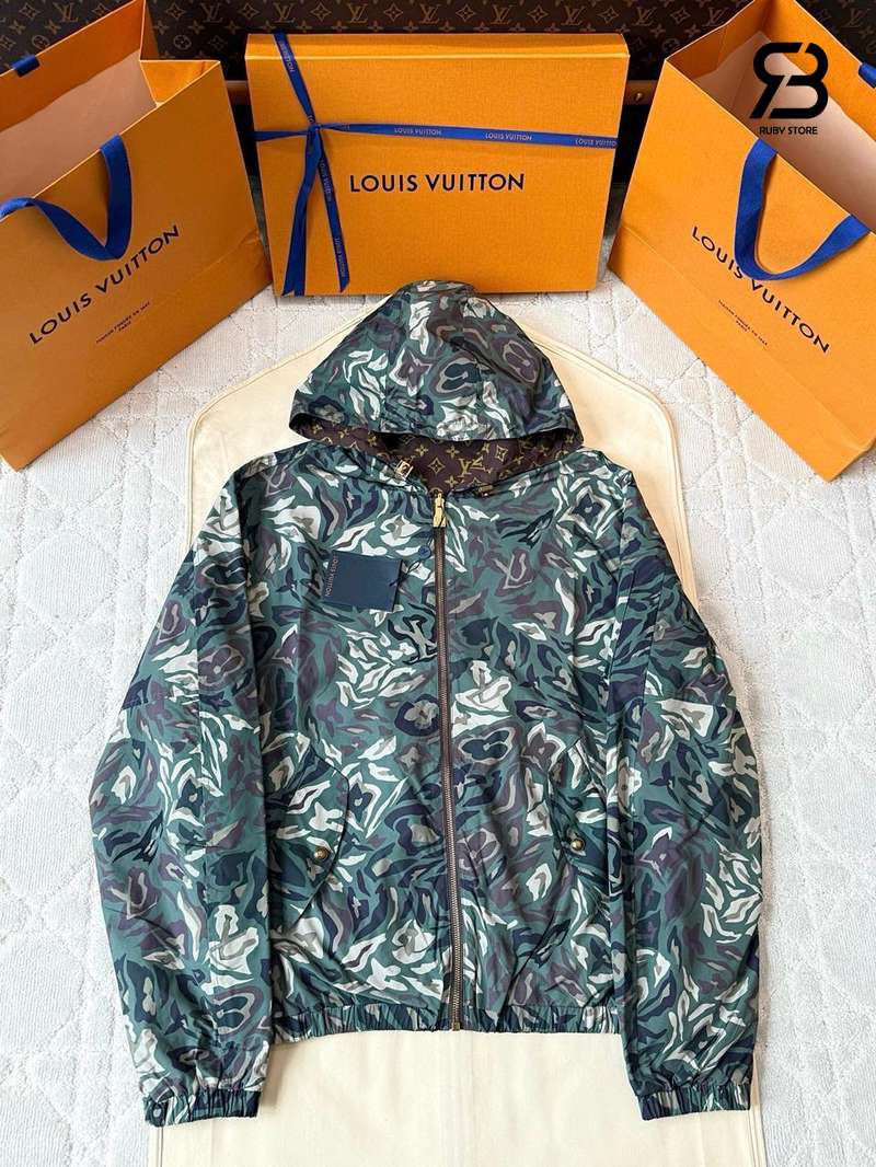 Áo Khoác LV Monogram Reversible Windbreaker Hoodie Monogram Green Camo chất lượng cao