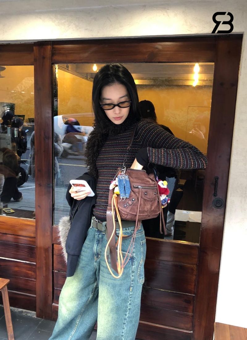 Balo Balenciaga Le City Backpack Mini bằng da lộn màu nâu sáng