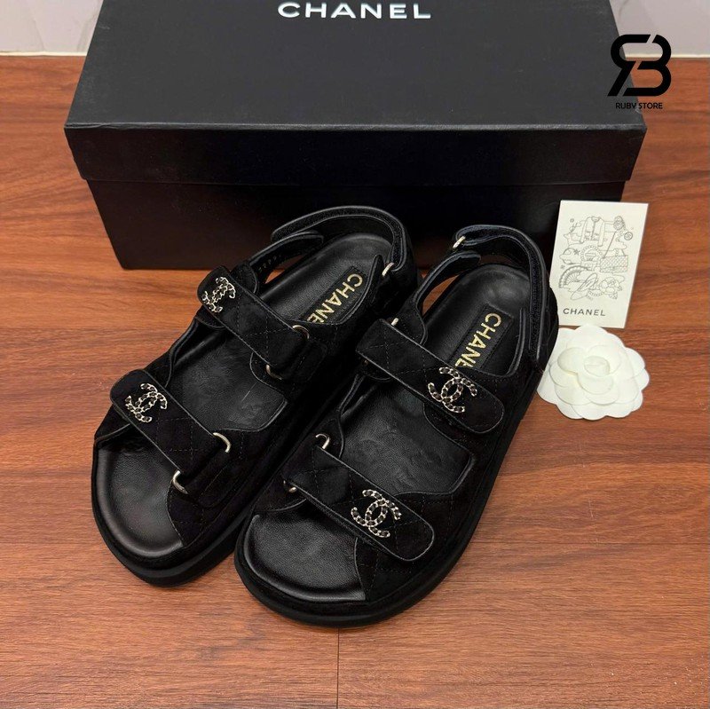Dép Chanel 23P Dad Sandal Black Suede 5CM sang trọng và thời thượng