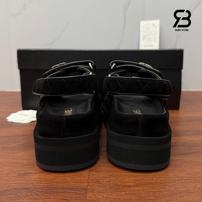 Dép Chanel 23P Dad Sandal Black Suede 5CM sang trọng và thời thượng