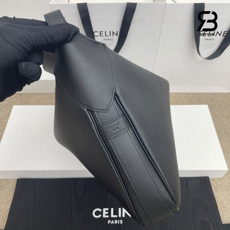 Túi Celine Large Romy in Black Supple Grained Calfskin, chi tiết sang trọng