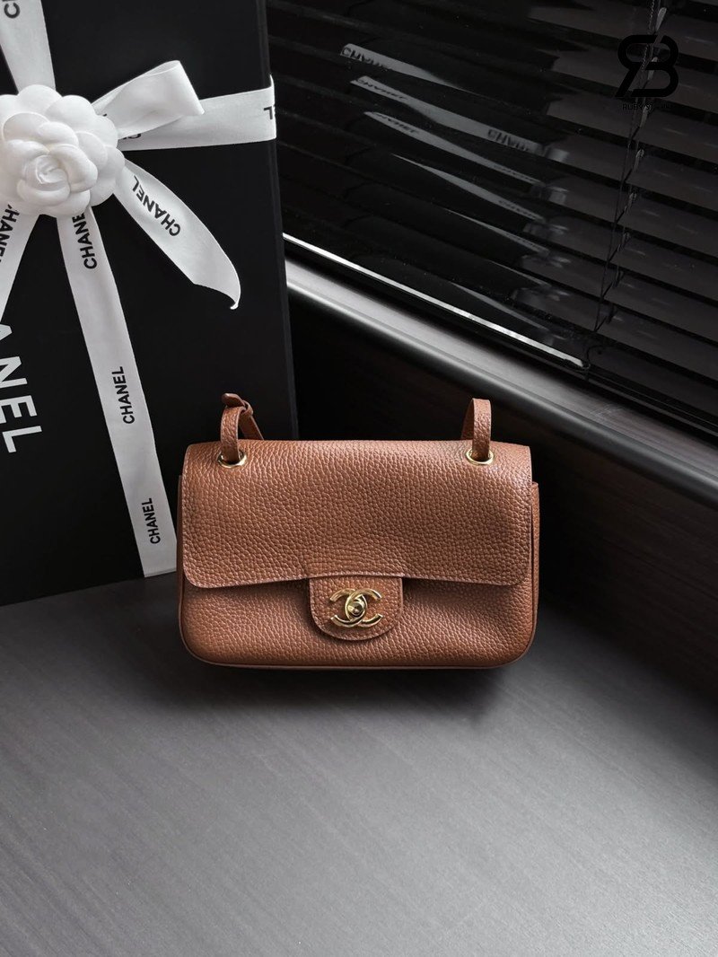 Túi Chanel 26FW Mini Flap Bag Brown Grained Calfskin từ Pháp