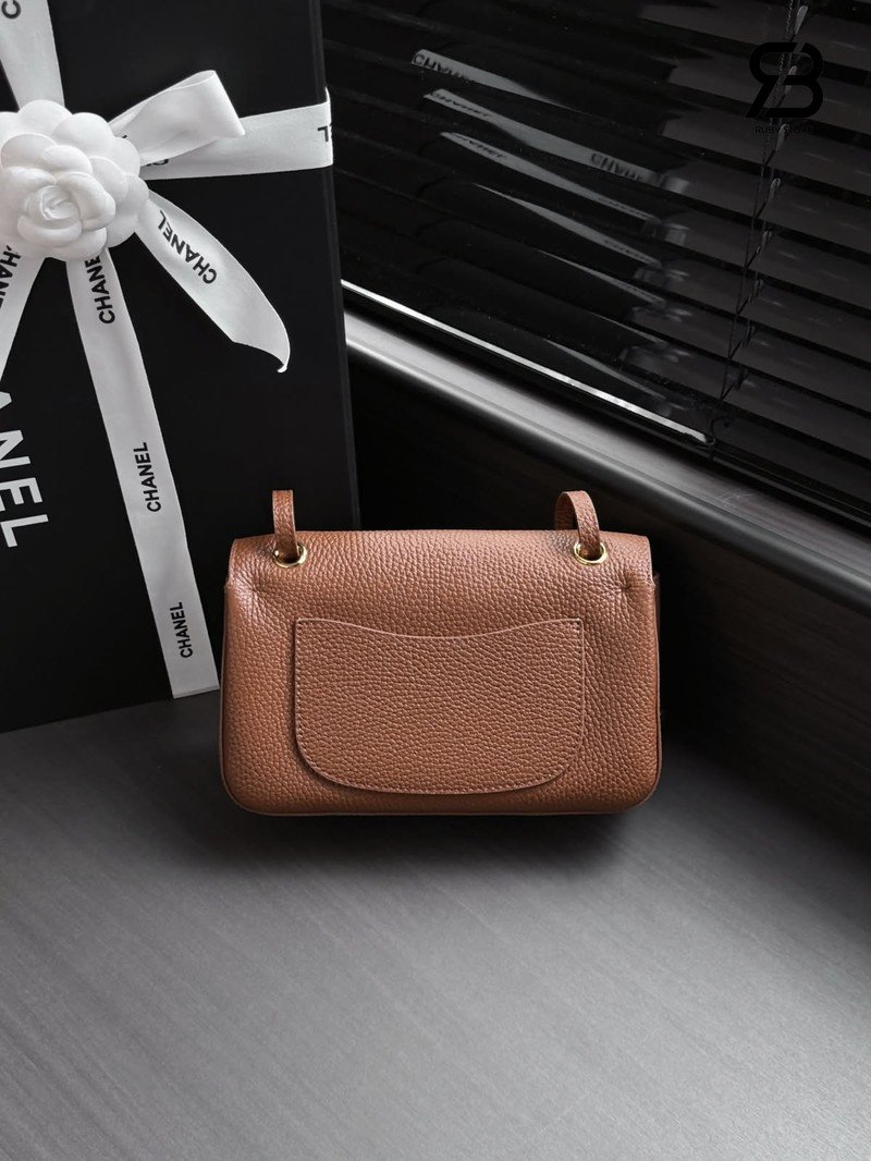 Túi Chanel 26FW Mini Flap Bag Brown Grained Calfskin Best Pháp sang trọng.