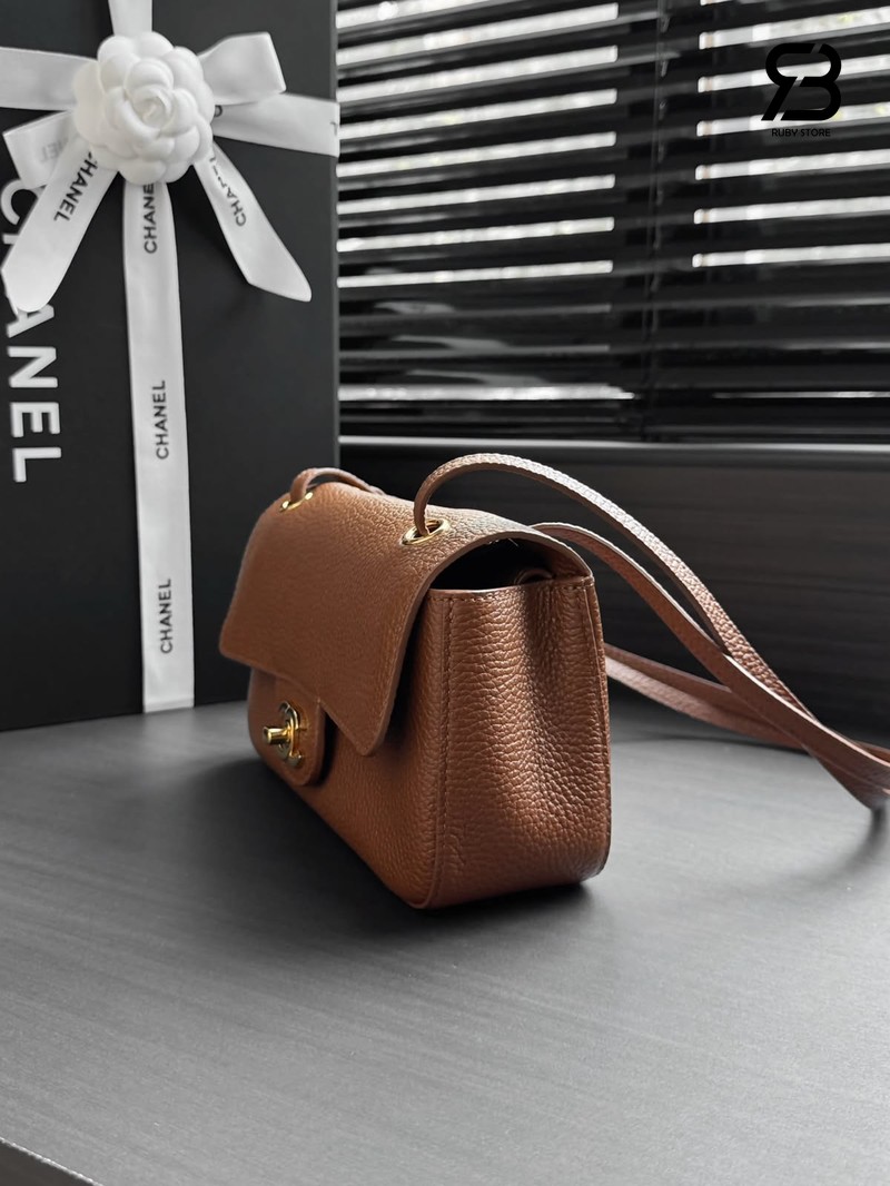 Túi Chanel 26FW Mini Flap Bag Brown Grained Calfskin Best Pháp, chi tiết sang trọng