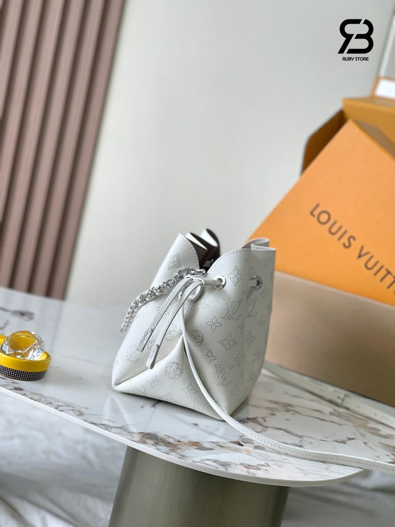 Túi LV Bella Bag M11841 White Mahina Calfskin đẹp và sang trọng