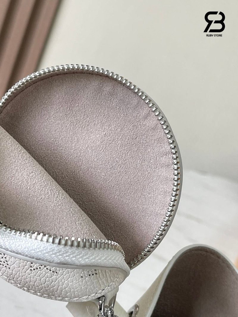 Túi LV Bella Bag M11841 White Mahina Calfskin sang trọng