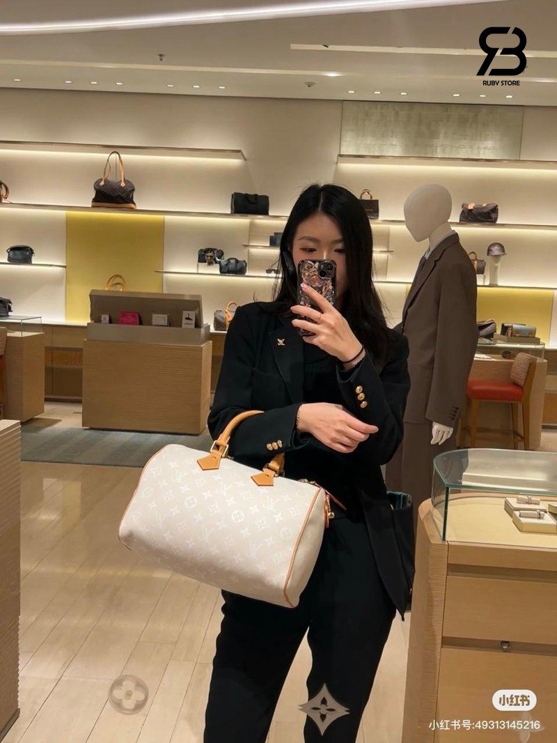 Túi LV Speedy P9 Bandoulière 30 Reversible M2A409 Monogram Cloud cao cấp